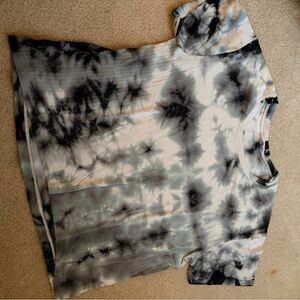 Lululemon Athletica Black and Gray Tie-Dye Tee